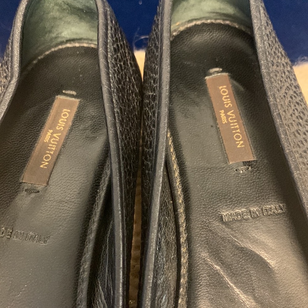 Authentic Louis Vuitton flats.  7-1/2 - Picture 3 of 12